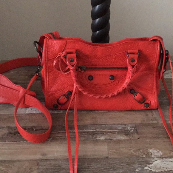 balenciaga mini city red